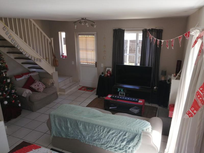 To Let 2 Bedroom Property for Rent in Kenilworth Western Cape
